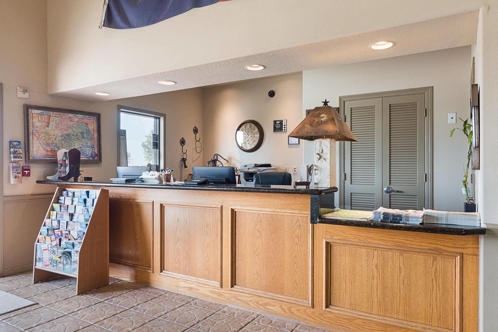Lone Star Inn And Suites ビクトリア エクステリア 写真