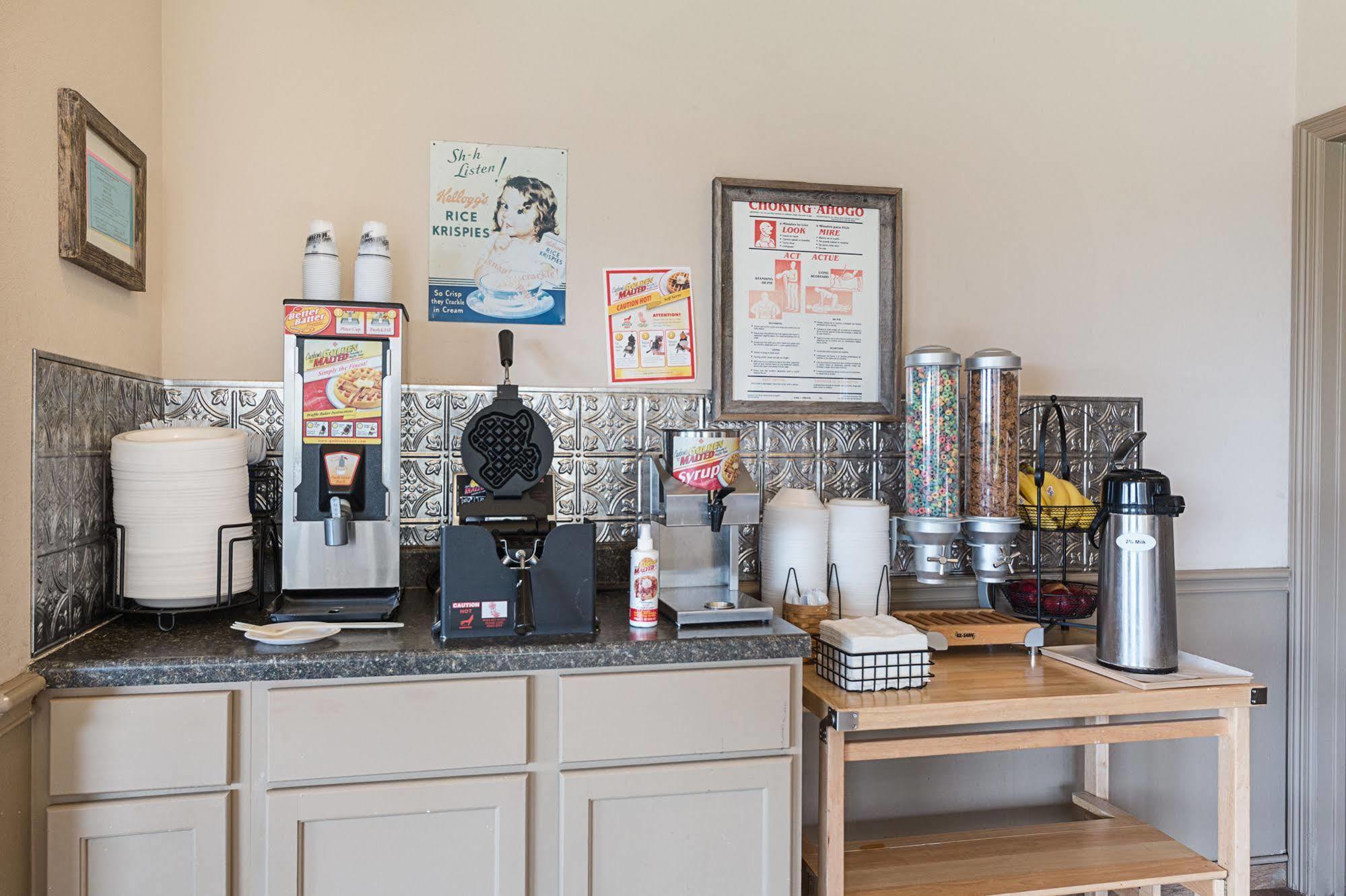 Lone Star Inn And Suites ビクトリア エクステリア 写真