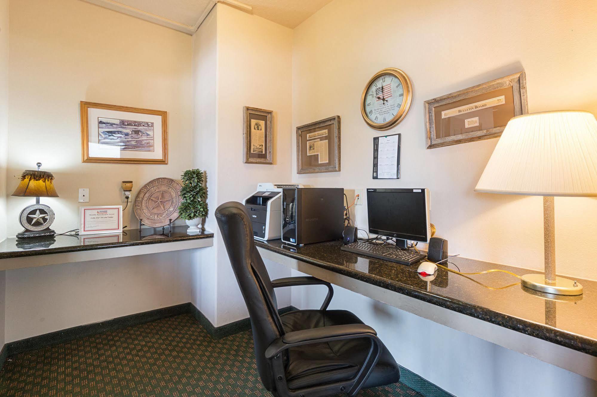Lone Star Inn And Suites ビクトリア エクステリア 写真