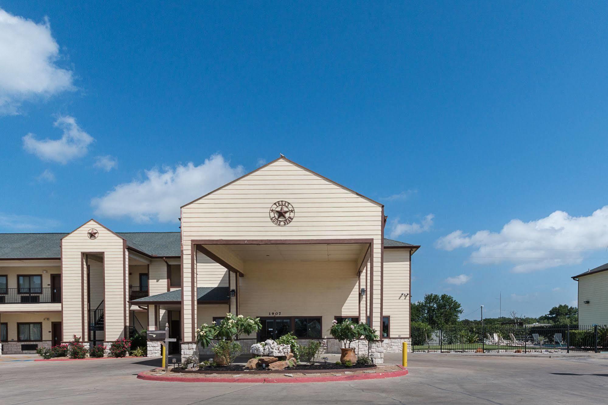 Lone Star Inn And Suites ビクトリア エクステリア 写真