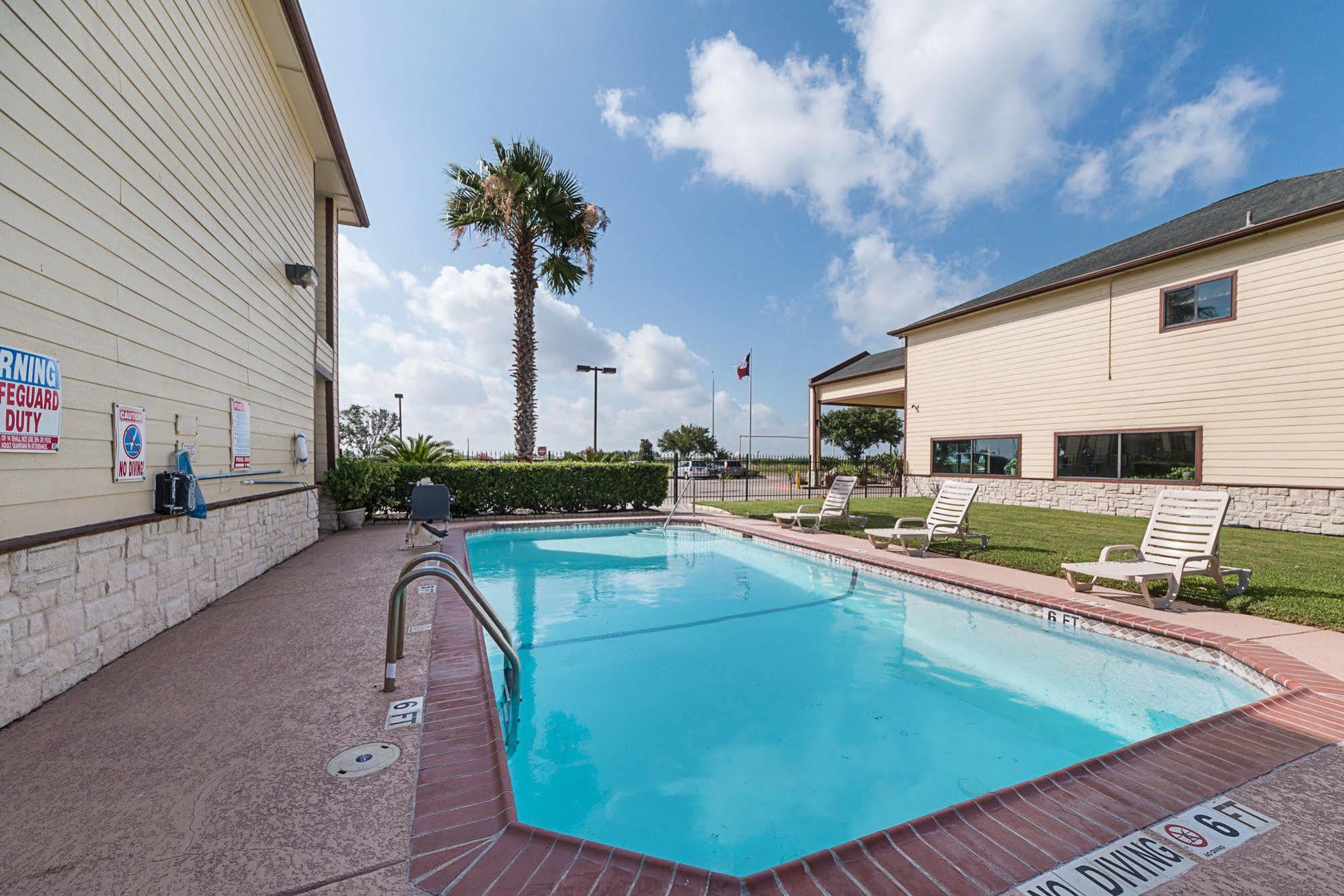 Lone Star Inn And Suites ビクトリア エクステリア 写真