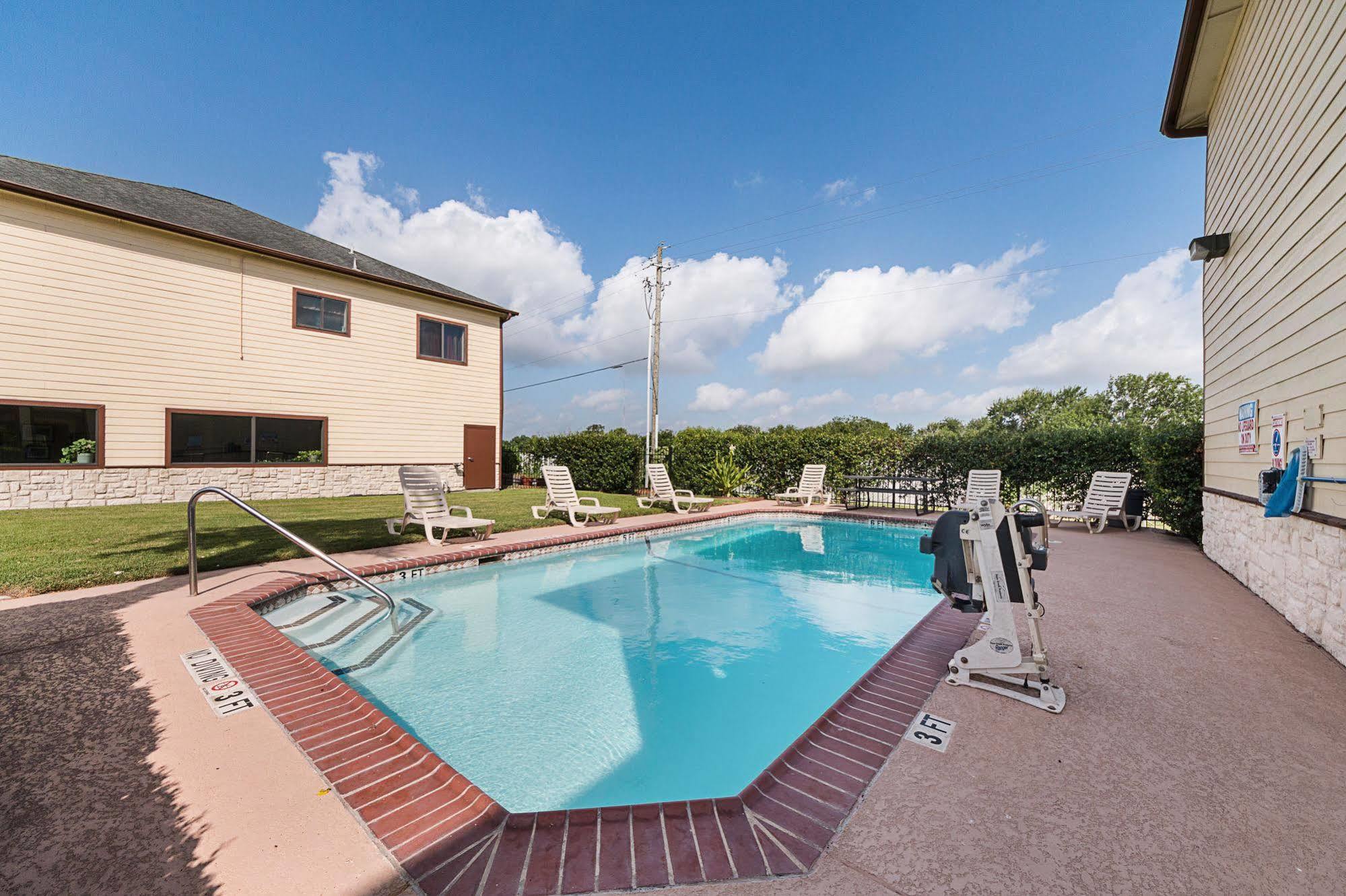 Lone Star Inn And Suites ビクトリア エクステリア 写真